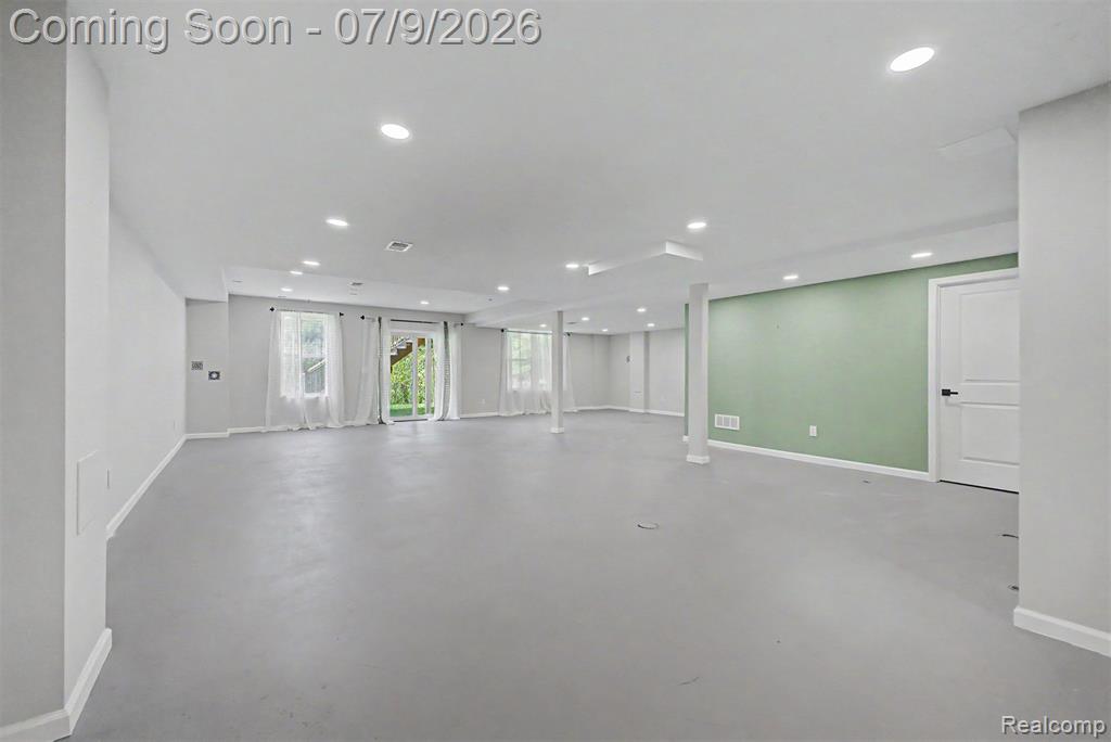 18729 Cumberland Court, Northville, MI 48168 — Photo 41