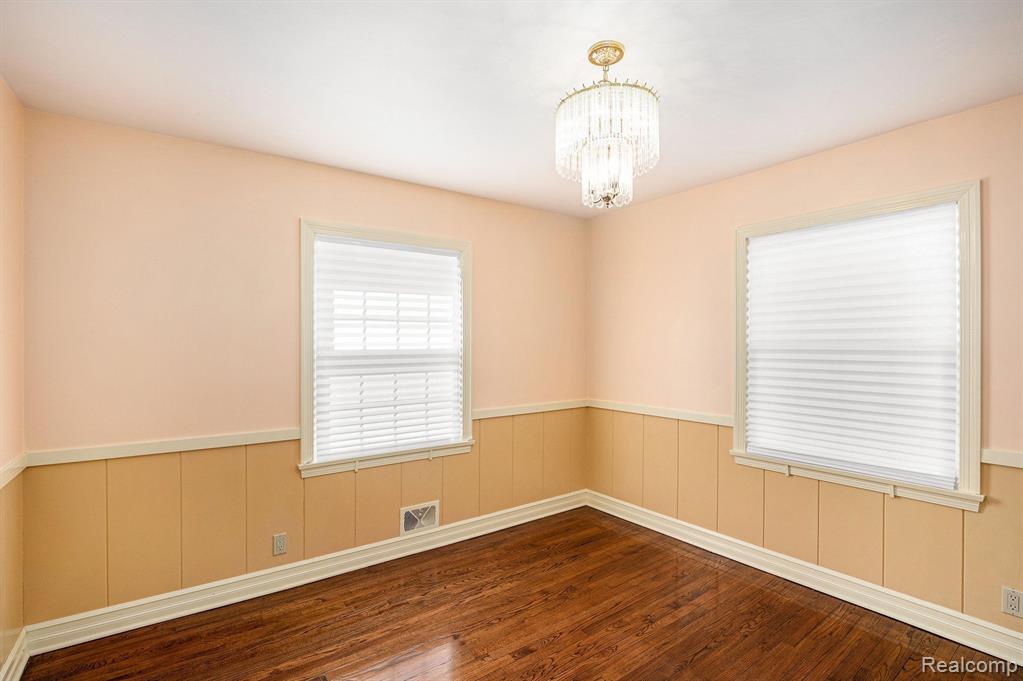 913 BEARD Street, Flint, MI 48503 — Photo 6