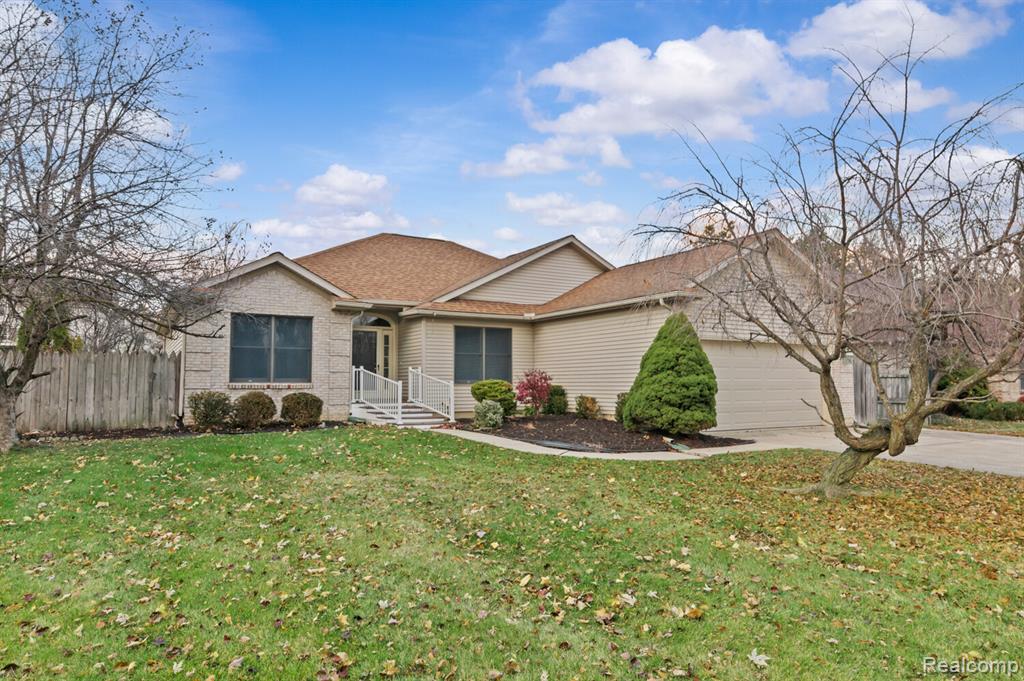 1670 W Ellsworth Road, Ann Arbor, MI 48108 — front exterior