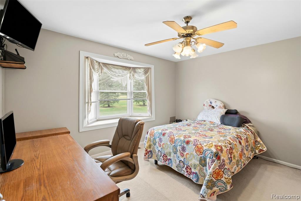 9346 Golfcrest Circle, Davison, MI 48423 — Photo 11