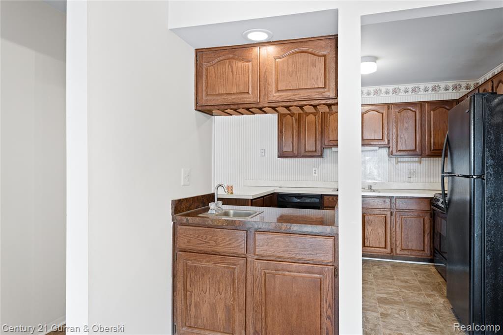 20918 W Glen Haven Circle, Novi, MI 48167 — Photo 10