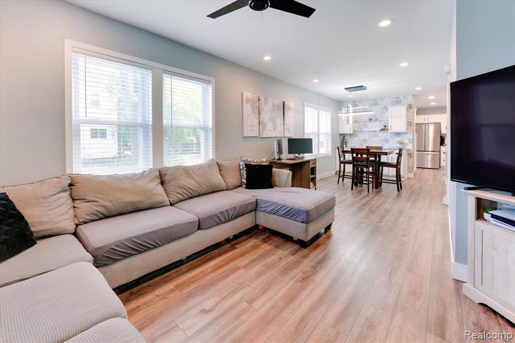 139 W WASHINGTON Street, Romeo, MI 48065 — Photo 7