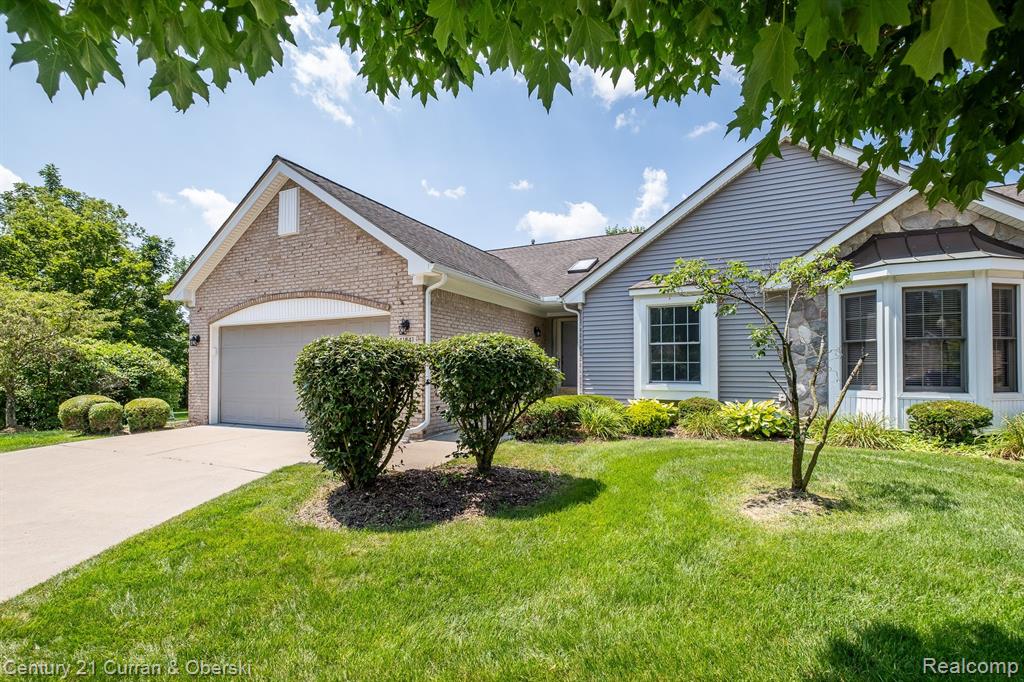 41841 RIVERWOOD Court, Canton, MI 48187 — Photo 2