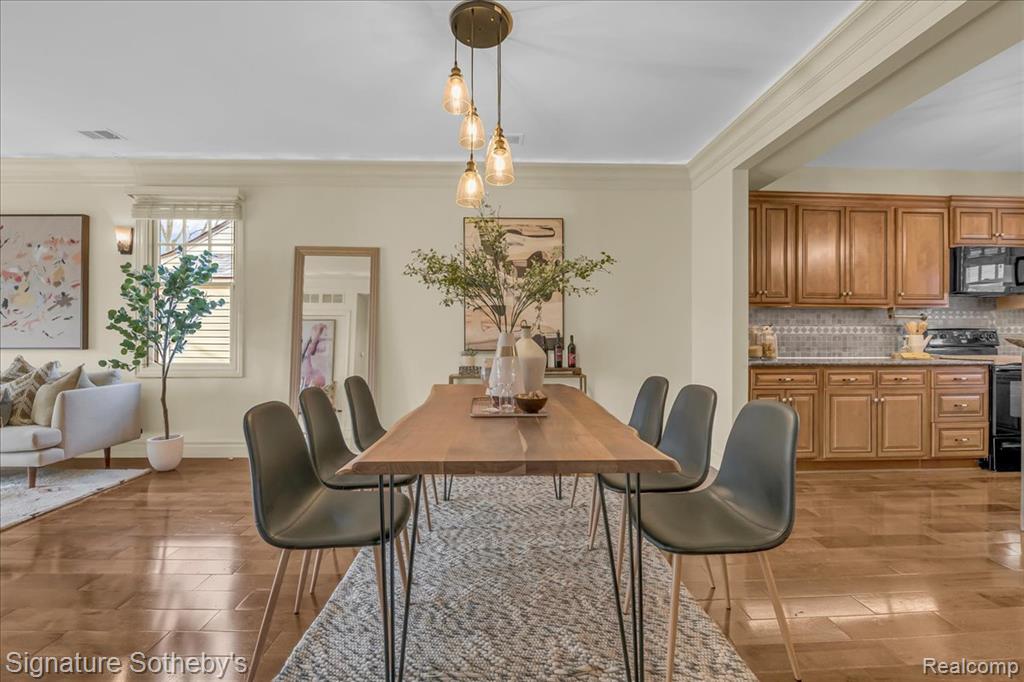 621 DEWEY Street, Royal Oak, MI 48067 — Photo 8
