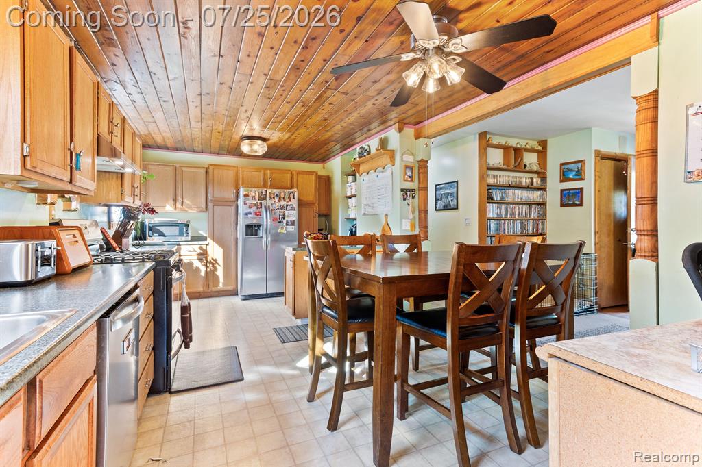 10696 VAN BUREN Lane, Belleville, MI 48111 — Photo 2