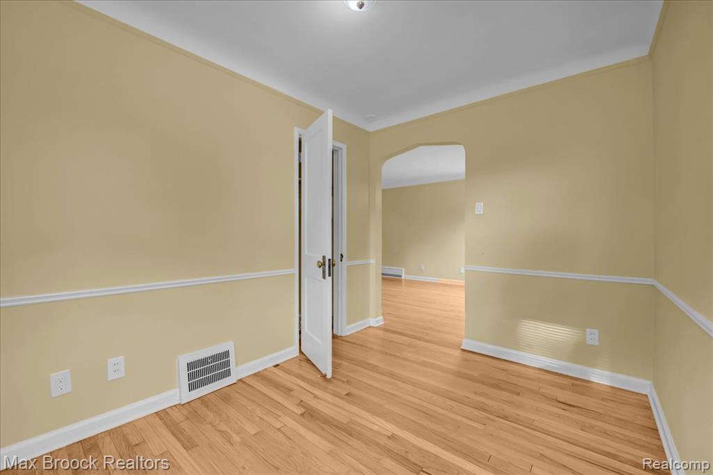 1311 Harvard Road, Berkley, MI 48072 — Photo 8