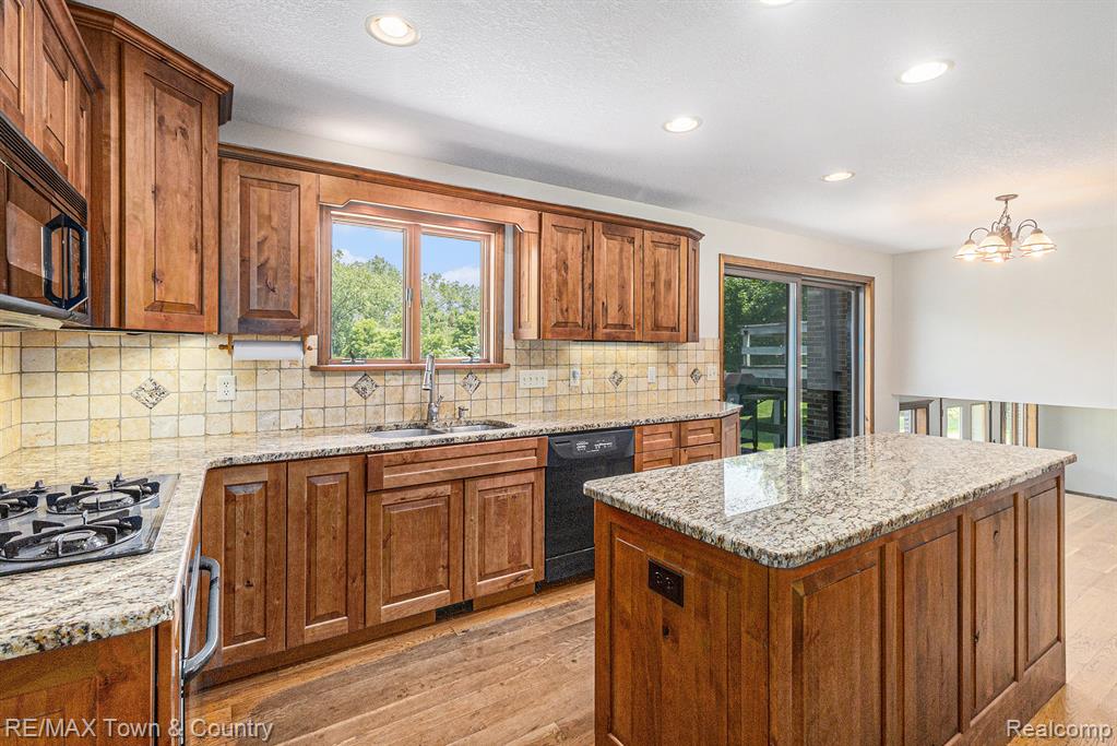7346 Potter Road, Flushing, MI 48433 — Photo 11