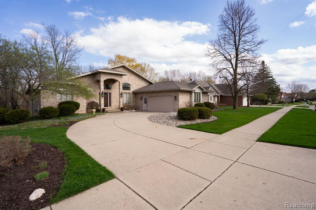 807 Oneida Woods Trail, Grand Ledge, MI 48837 — Photo 46