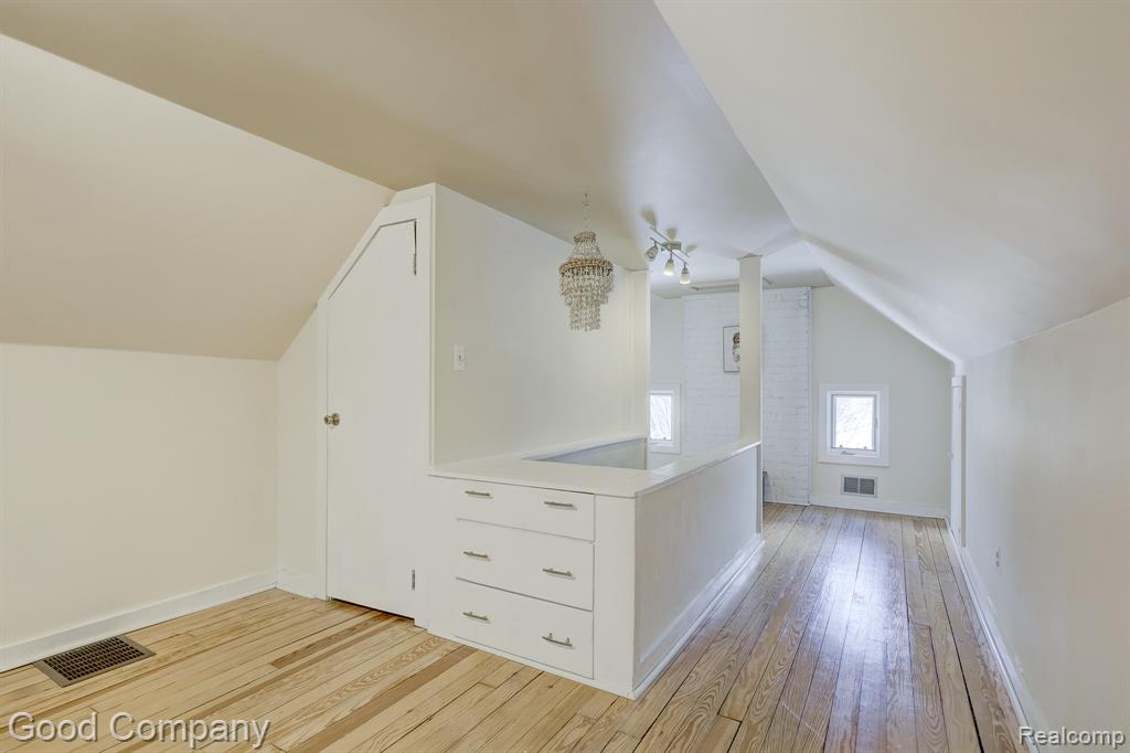 18930 Hillcrest Street, Beverly Hills, MI 48025 — Photo 67