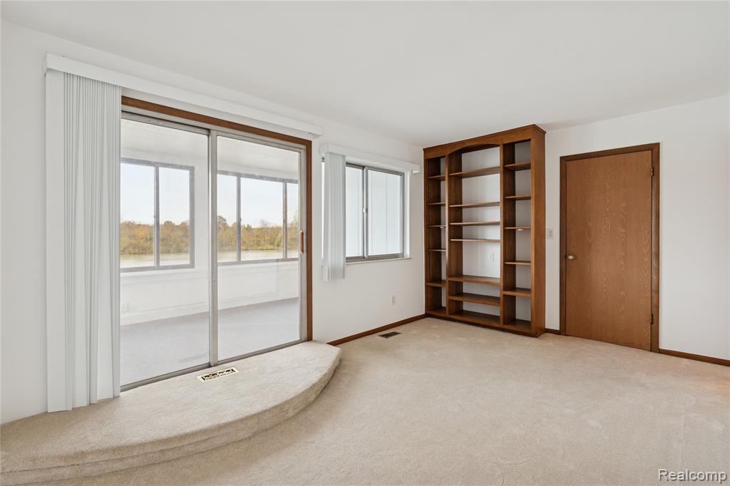 9502 Fenwin Drive, Grand Blanc, MI 48439 — Photo 30