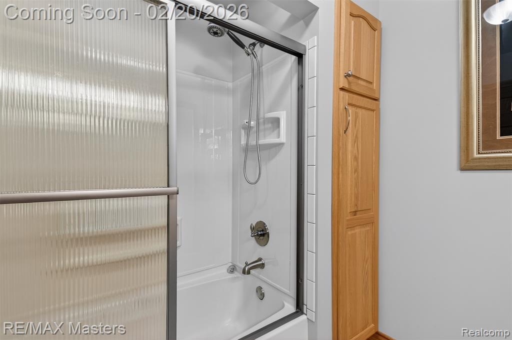 27429 W Huron River Drive, Flat Rock, MI 48134 — Photo 34