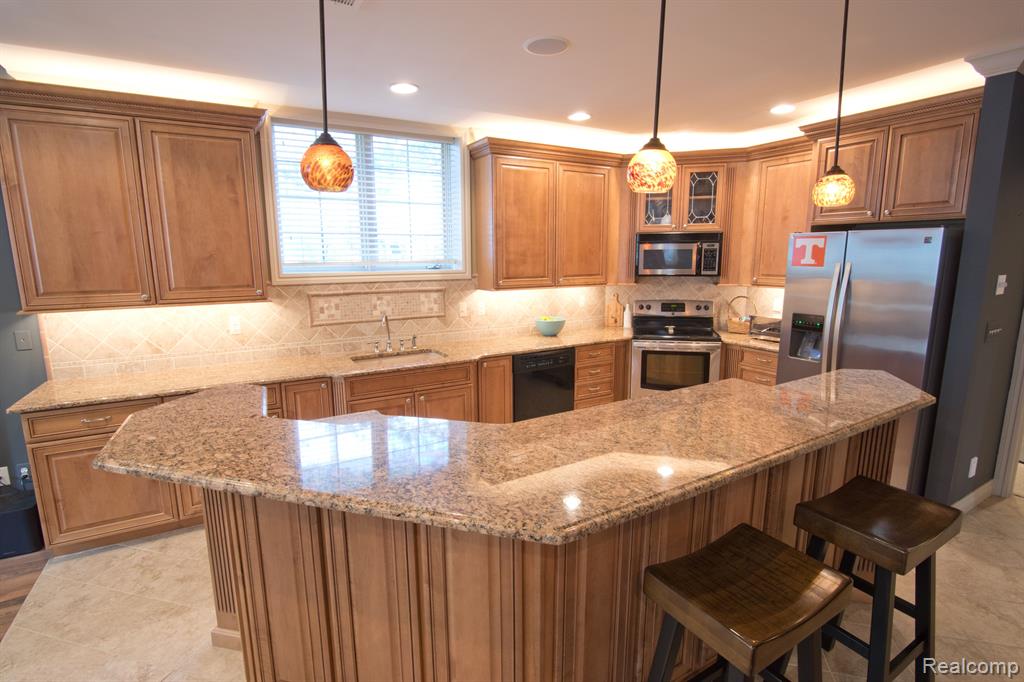 755 MAJESTIC, Rochester Hills, MI 48306 — Photo 42