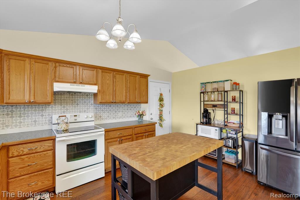 2092 Brier Crest Drive, Davison, MI 48423 — Photo 15