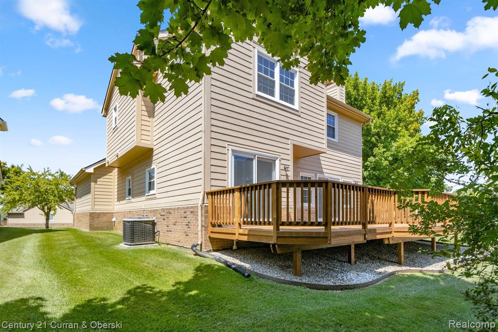 41665 CHARLESTON Lane, Novi, MI 48377 — Photo 46