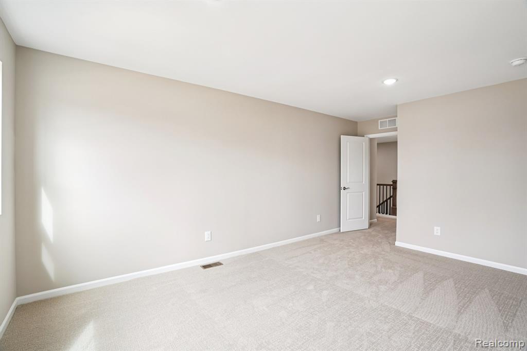 30108 Norway Drive, New Hudson, MI 48165 — Photo 20
