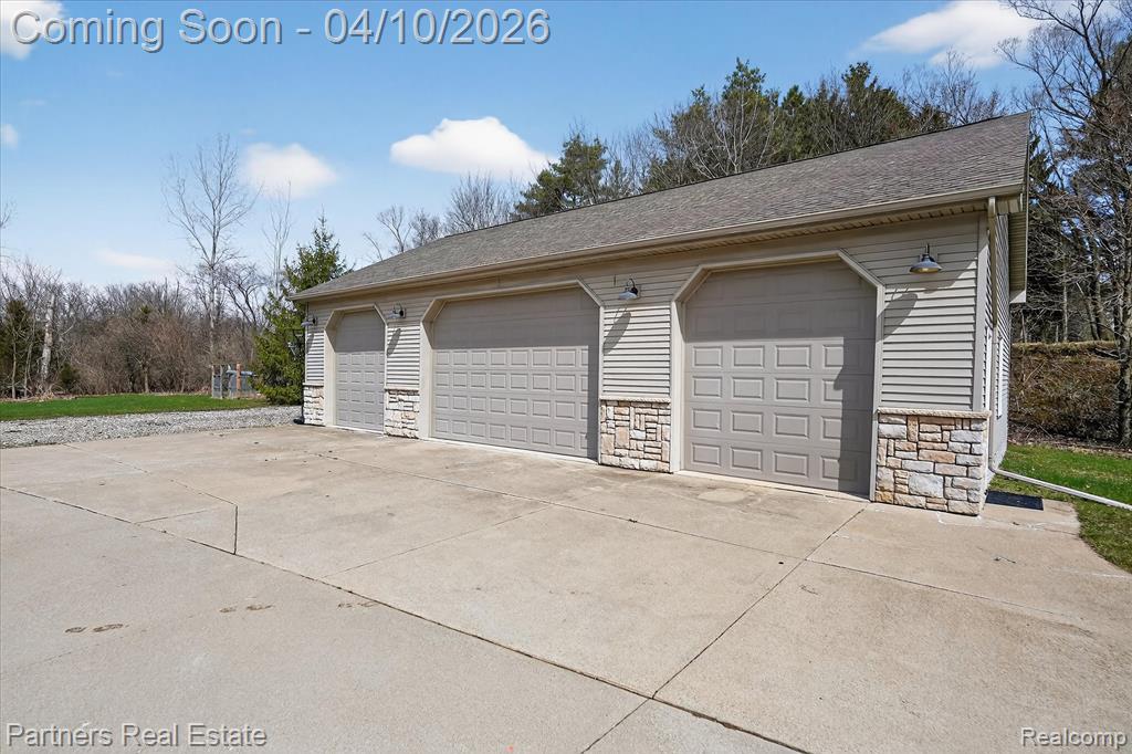 10863 Judd Road, Fowlerville, MI 48836 — Photo 4