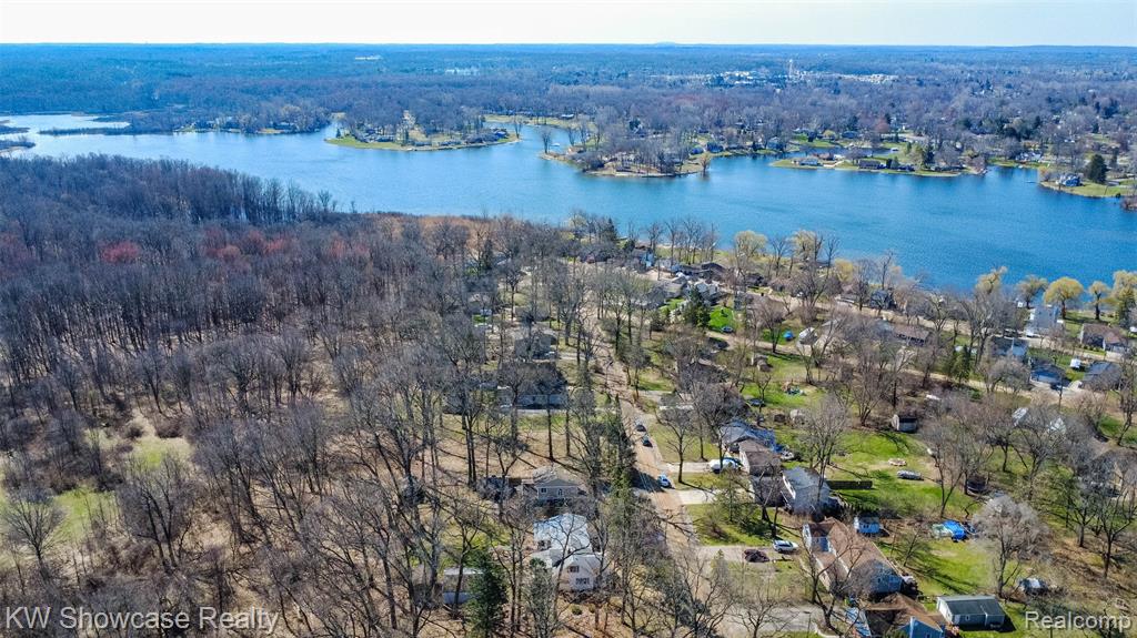 580 Elkinford Drive, White Lake, MI 48383 — Photo 67
