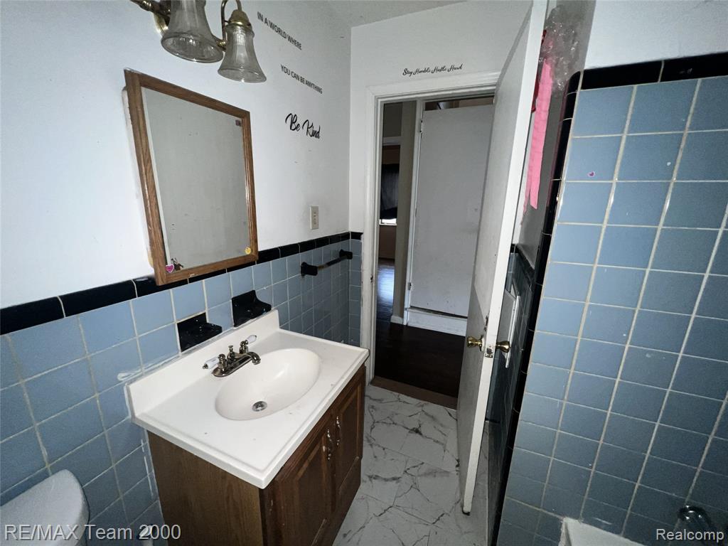 6760 Evergreen Avenue, Detroit, MI 48228 — Photo 10