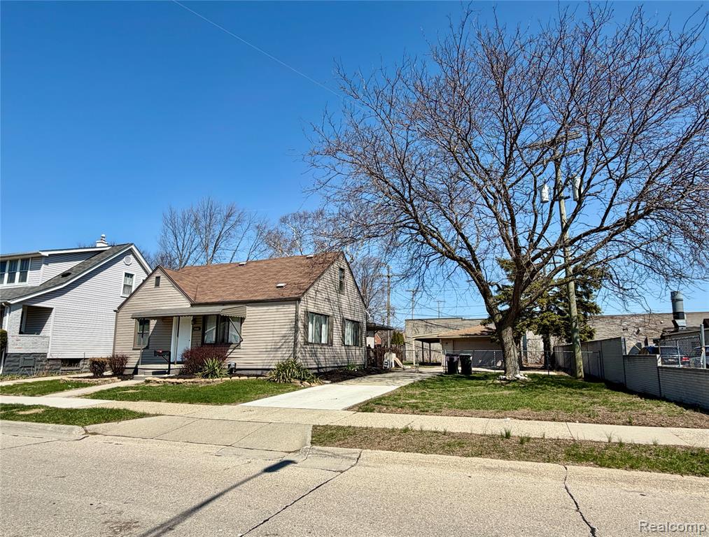 22133 Rosedale Street, Saint Clair Shores, MI 48080 — Photo 2