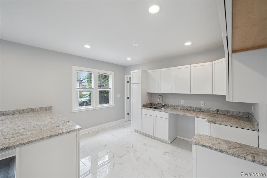 4835 BEDFORD Street, Detroit, MI 48224 — Photo 15