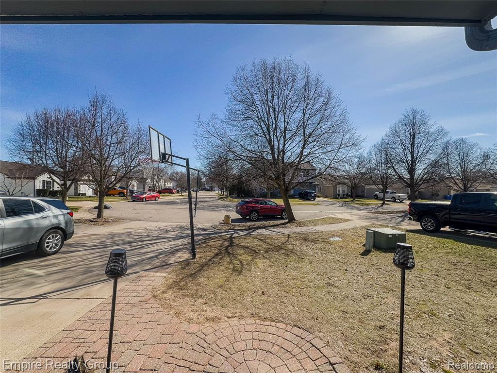 5925 Northridge Circle, Waterford, MI 48327 — Photo 41