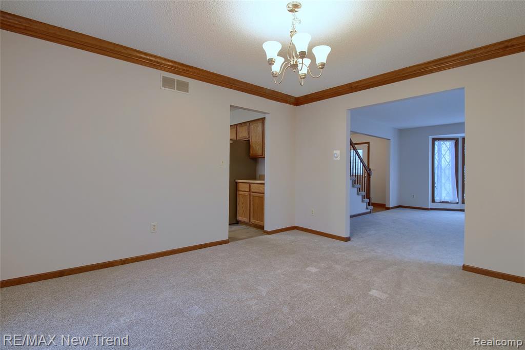 7252 STEEPLECHASE Drive, Saline, MI 48176 — Photo 15