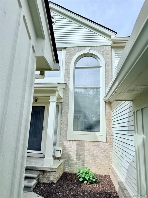 7288 Simsbury Dr. Drive, 24, West Bloomfield, MI — Photo 6