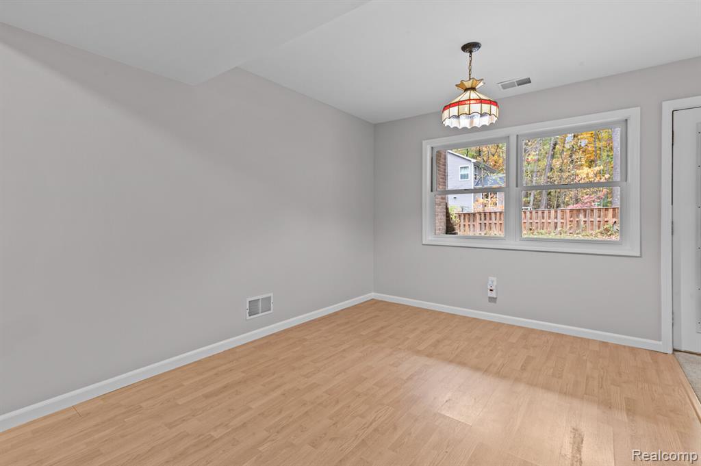 4648 Oak Lane, Whitmore Lake, MI 48189 — Photo 25