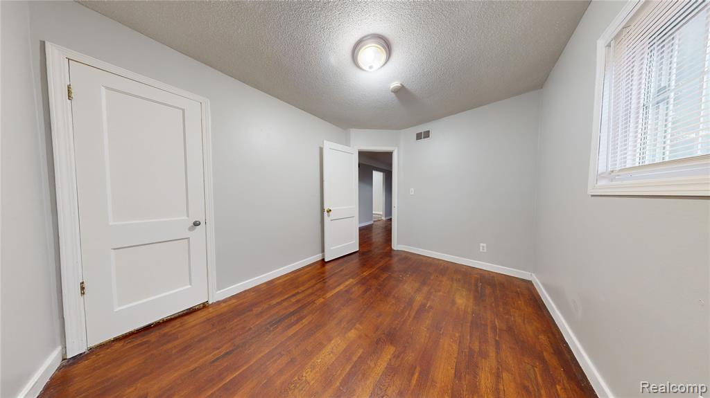 5852 BEECH DALY Road, Taylor, MI — Photo 12