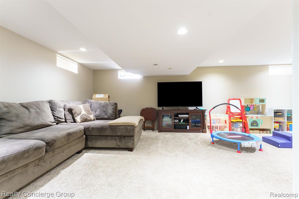 455 EAGLE Way, South Lyon, MI 48178 — Photo 25