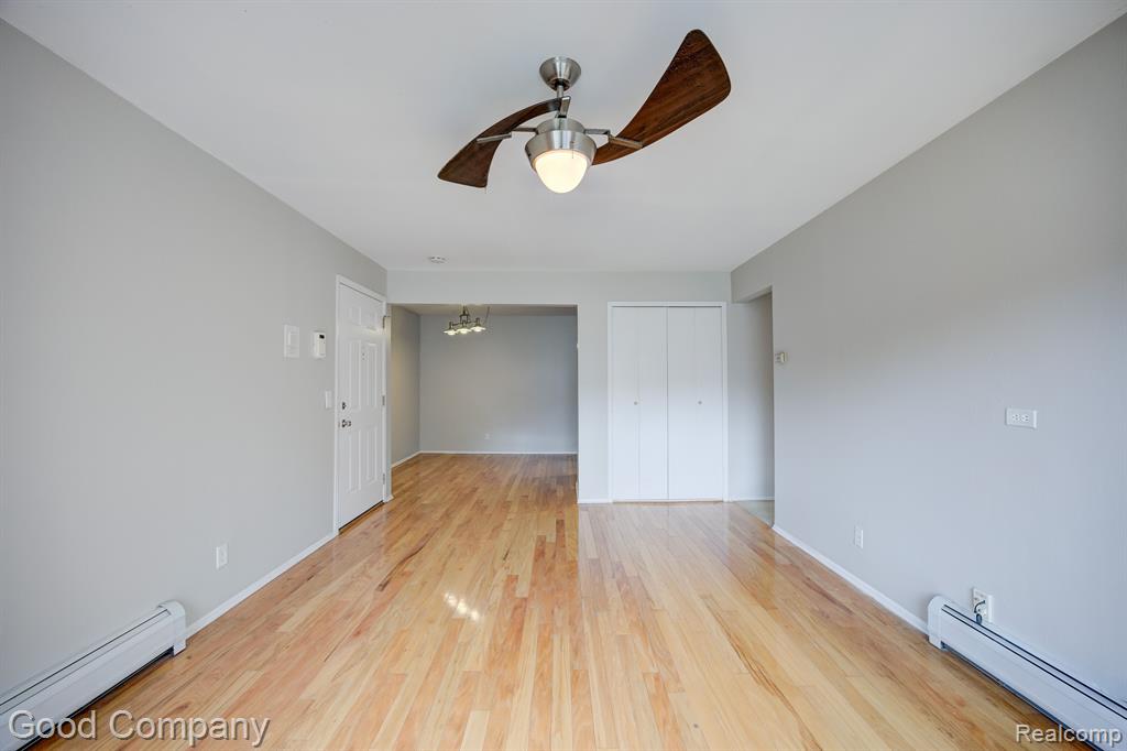 2445 TORQUAY Avenue, 203, Royal Oak, MI 48073 — Photo 6
