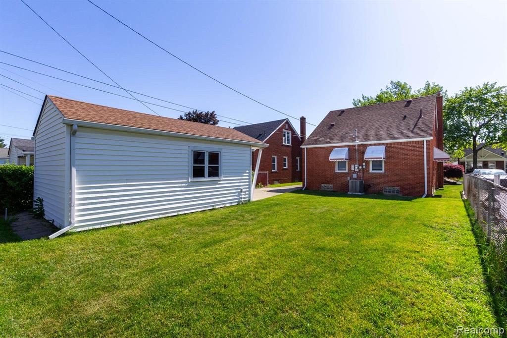 9854 Colwell Avenue, Allen Park, MI 48101 — Photo 31