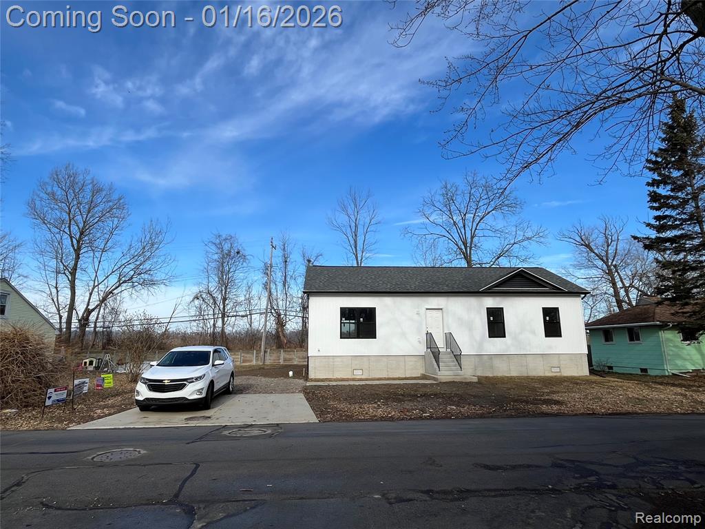 5635 Shady Lane, Newport, MI 48166 — front exterior