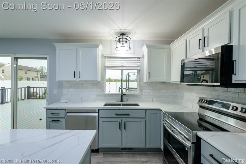2039 Carson Lane, Monroe, MI 48162 — Photo 12