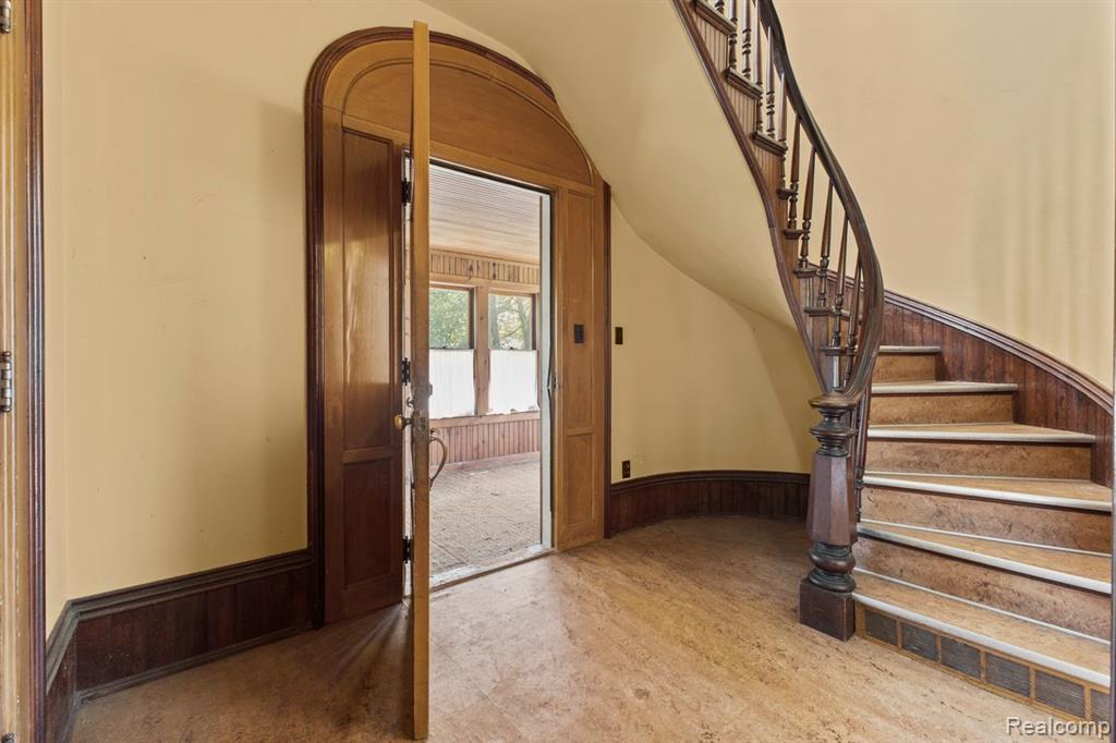 5390 Oak Hill Road, Clarkston, MI 48348 — Photo 2