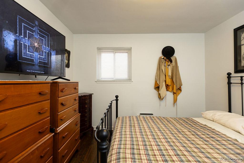 24636 Almond Avenue, Eastpointe, MI 48021 — Photo 21