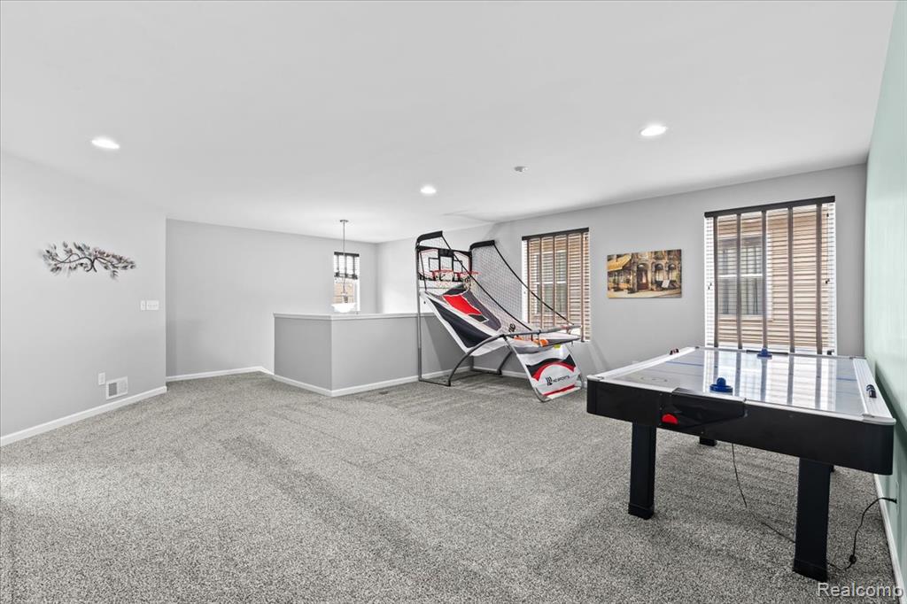 49645 Hartwick Drive, Novi, MI — Photo 37
