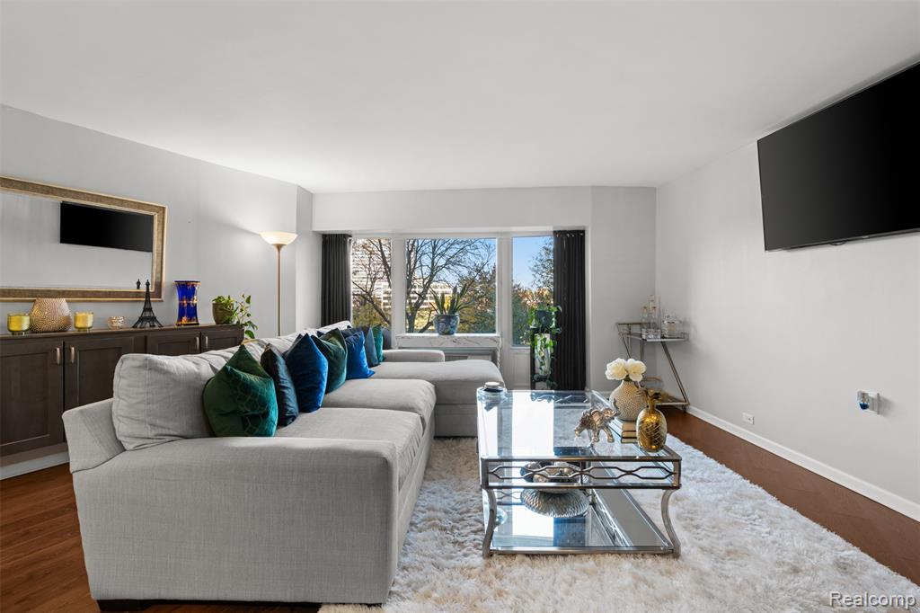 5000 Town Center Center, 306, Southfield, MI 48075 — Photo 3