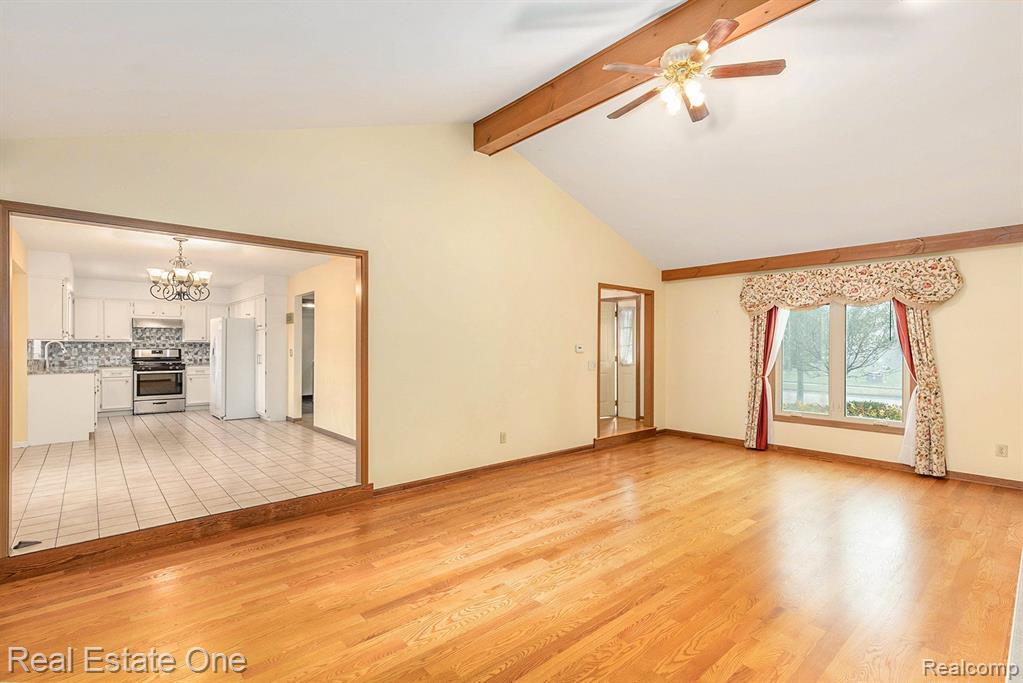 5185 SAFFRON Drive, Troy, MI 48085 — Photo 4