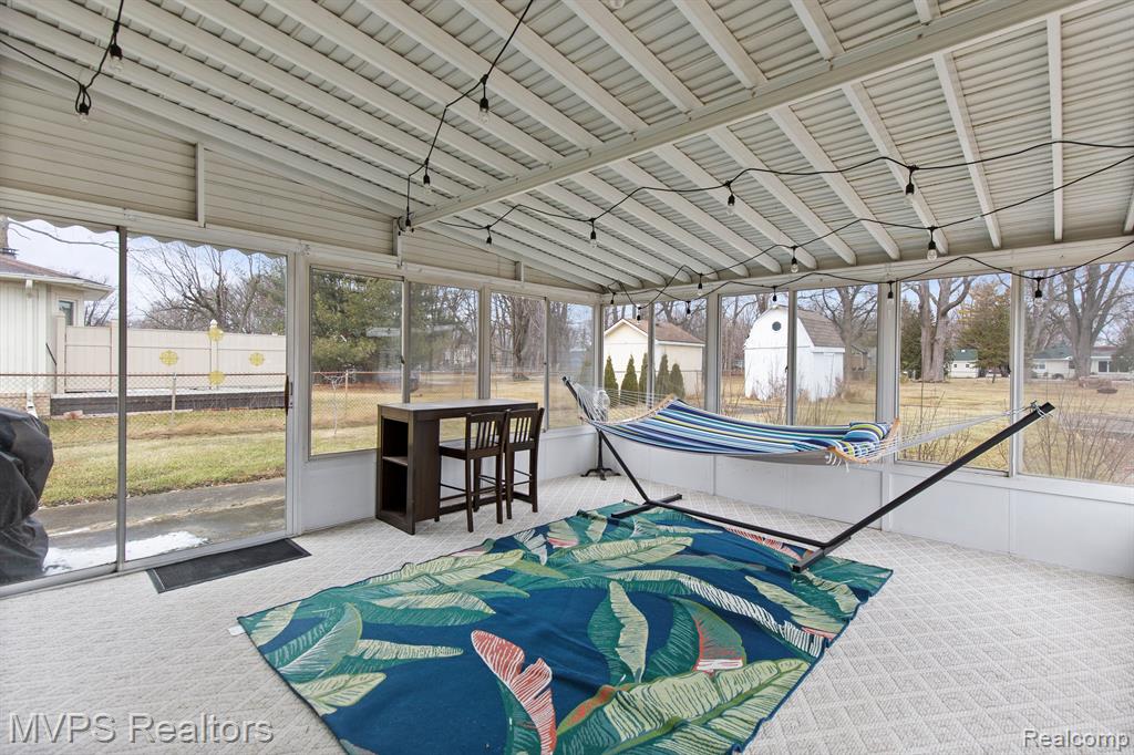 5503 NORTHLAWN Drive, Sterling Heights, MI 48310 — Photo 23
