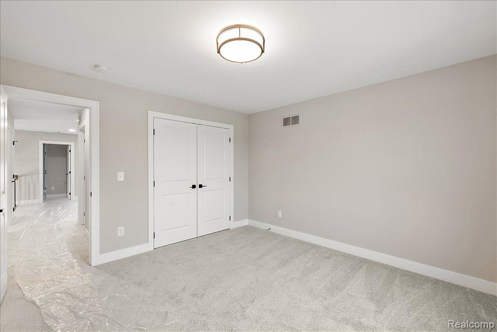 50896 MISTWOOD Drive, Macomb, MI 48042 — Photo 58