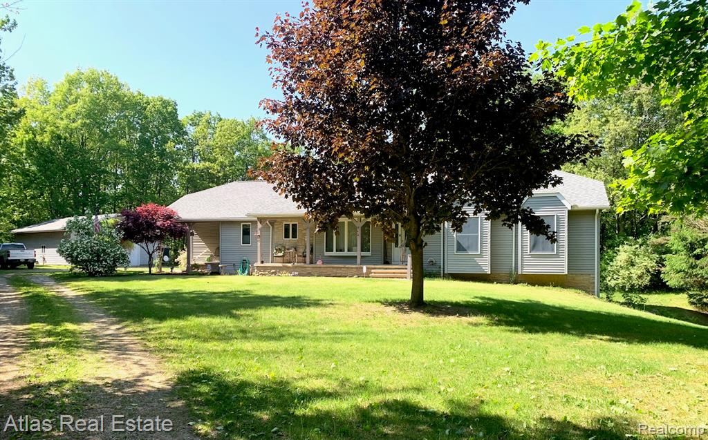 6075 Mayville Road, Clifford, MI 48727 — Photo 3