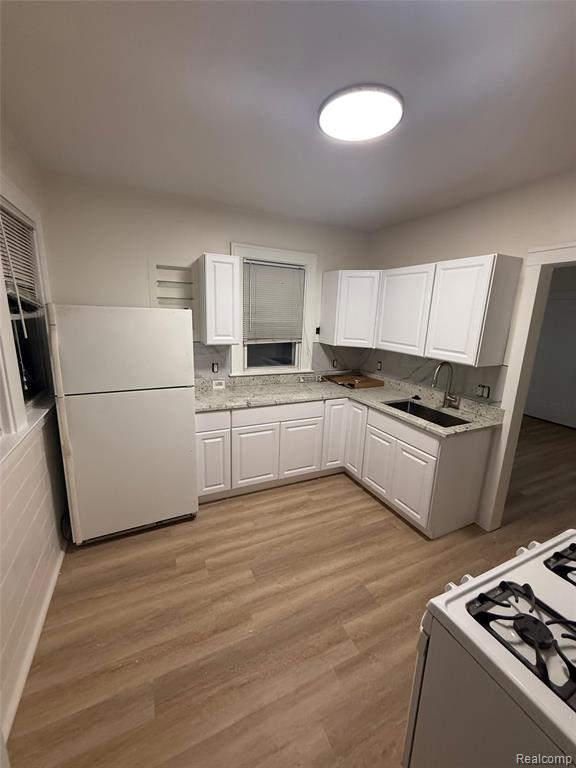 6819 Middlepointe Street, Dearborn, MI 48126 — Photo 12