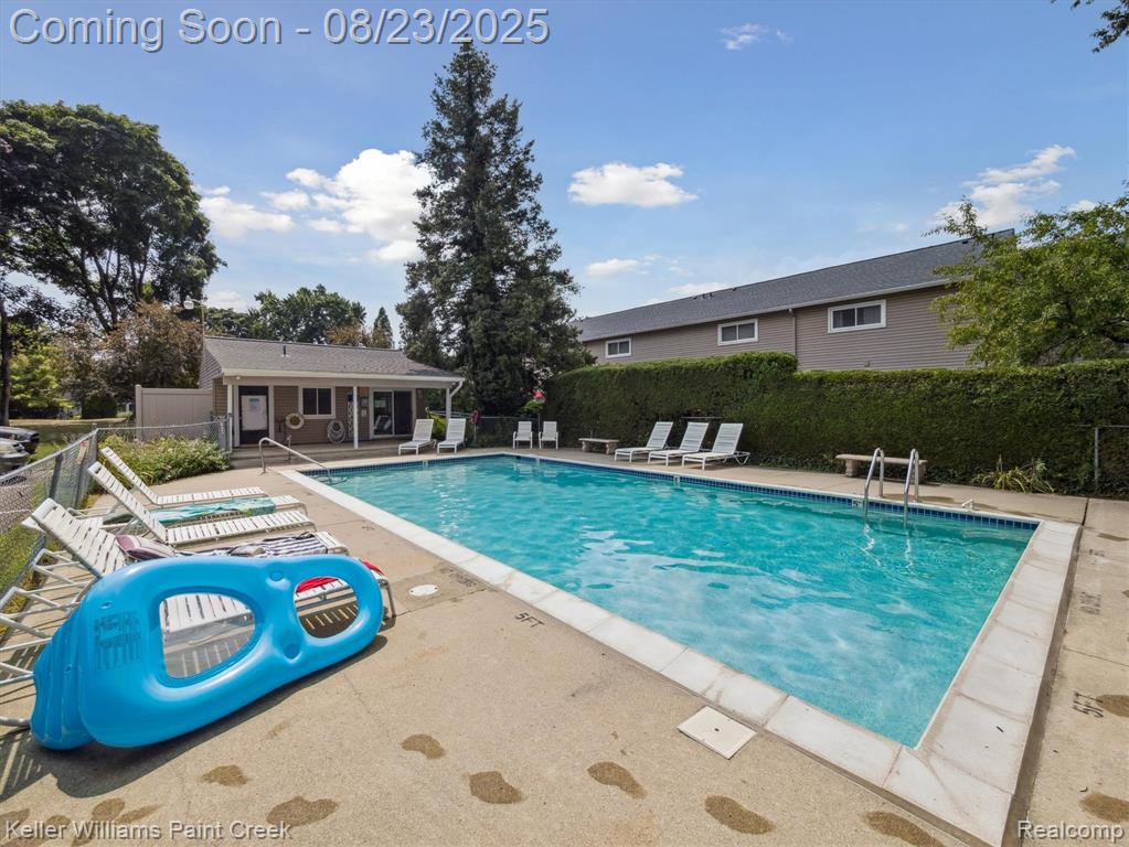 751 Kirts Boulevard, Troy, MI 48084 — Photo 45