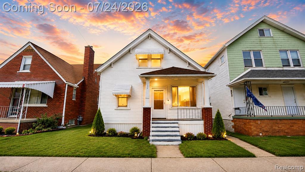 12020 Mitchell Street, Hamtramck, MI 48212