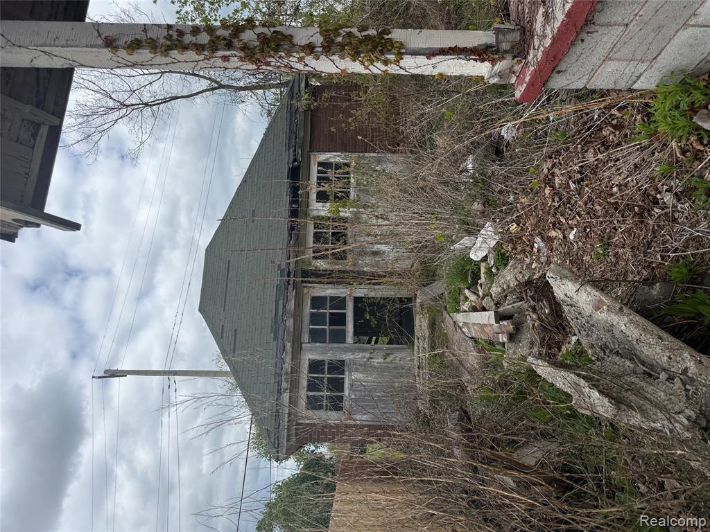 4420 Burns Street, Detroit, MI 48214 — Photo 4