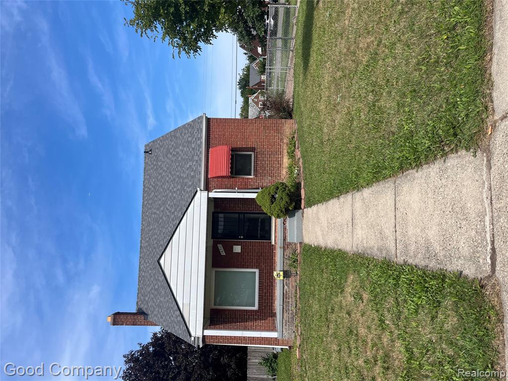 16711 Eastburn Street, Detroit, MI 48205