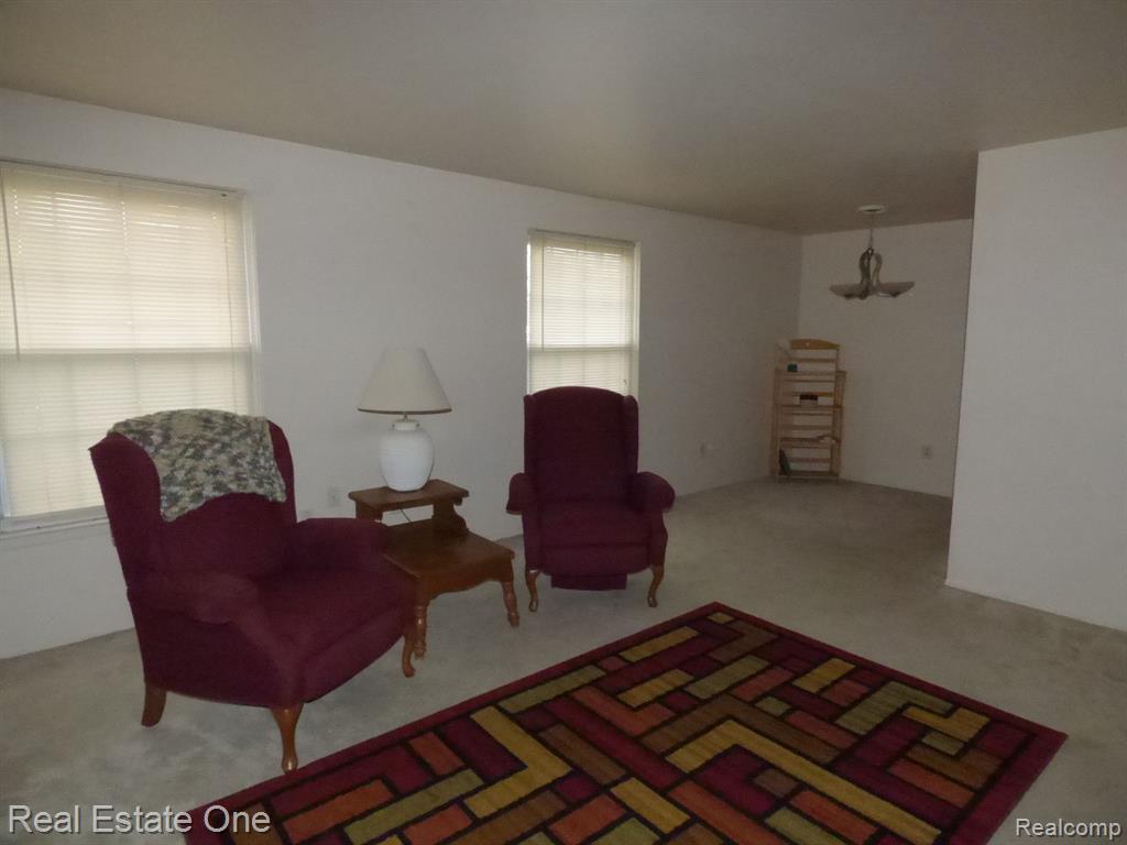 108 Princeton Drive, South Lyon, MI 48178 — Photo 5