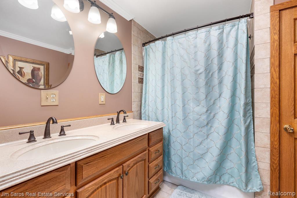 6573 FRED W MOORE, China, MI — Photo 13