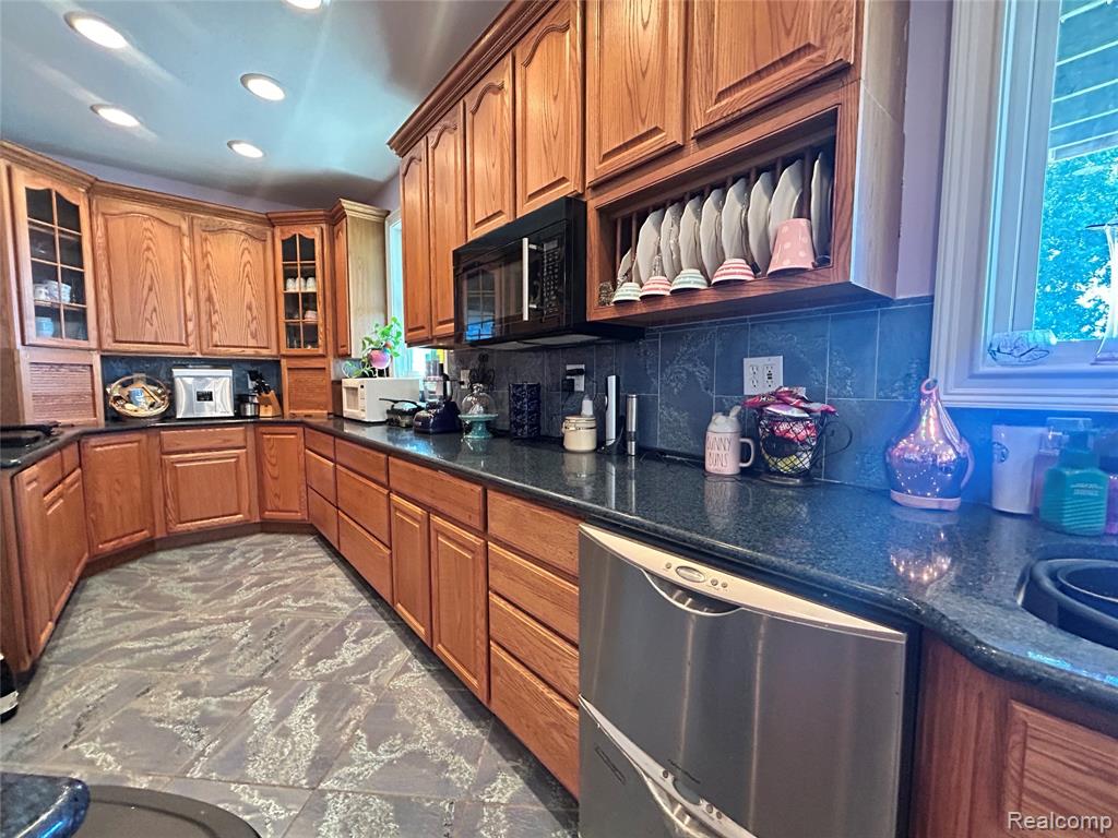 5041 Vista Bay Trail, Goodrich Vlg, MI — Photo 5